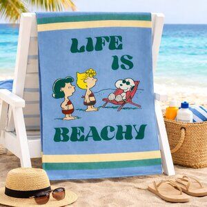 Peanuts Beach Towel “Life Is Beachy”